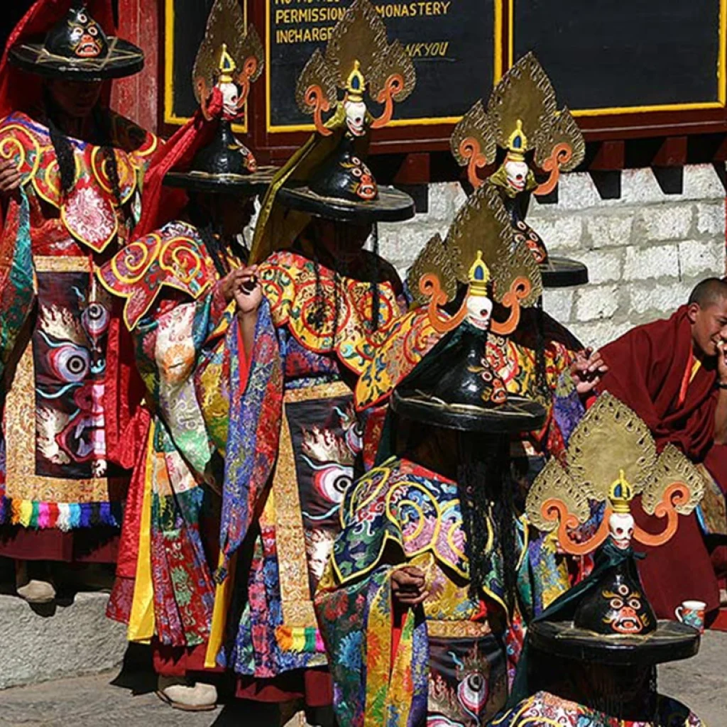 mani-rimdu-festival-sherpa-people