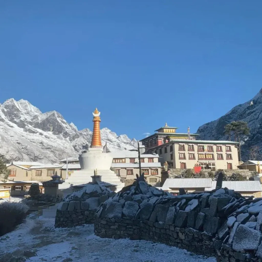 sherpa-buddhist-monastery-himalayan-region