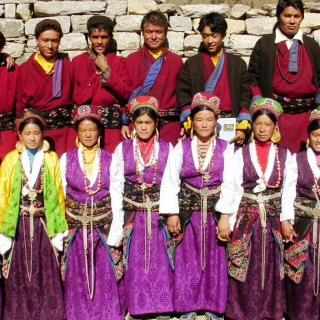 tamang-men-and-women-wearing-traditional-dress