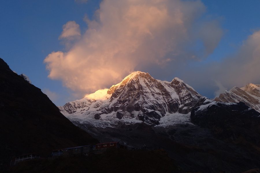 sunrise-annapurna-south-peak-base-camp-teahouses